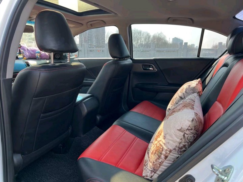 徐州15年本田雅阁9