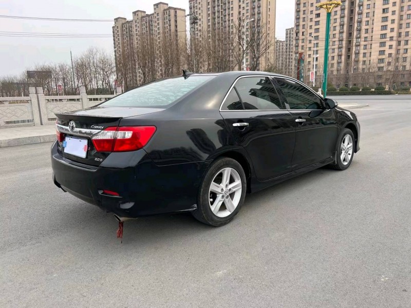 徐州14年丰田凯美瑞3