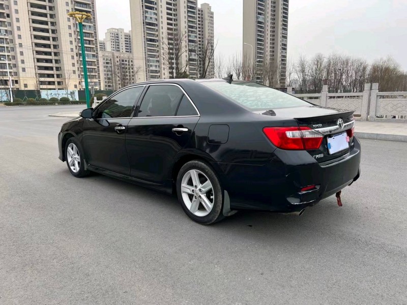 徐州14年丰田凯美瑞5