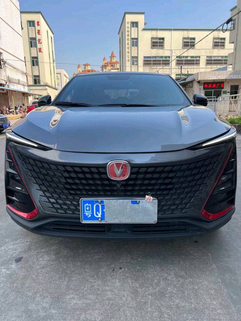 中山21年長安汽車UNI-T1