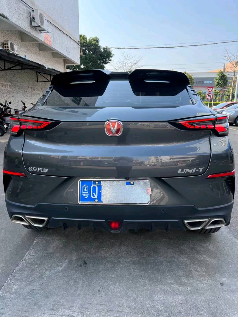 中山21年長安汽車UNI-T3