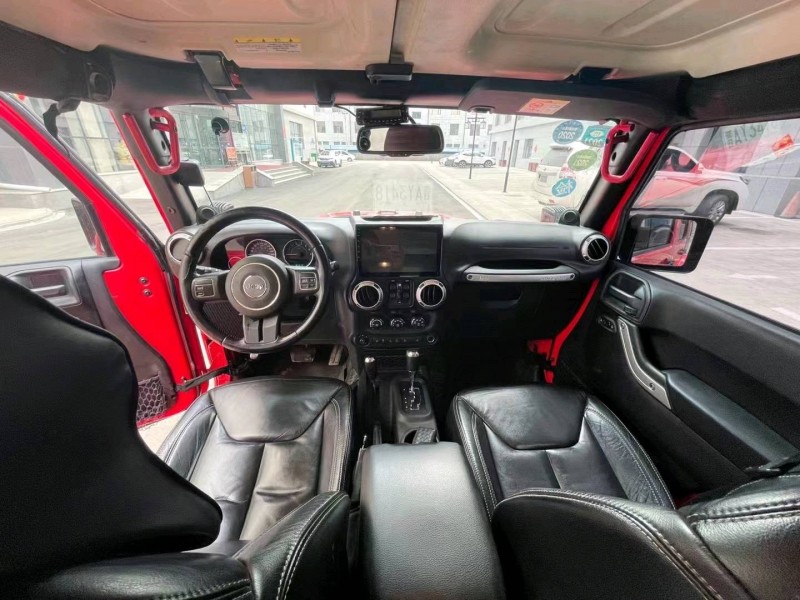 太原13年Jeep牧馬人3