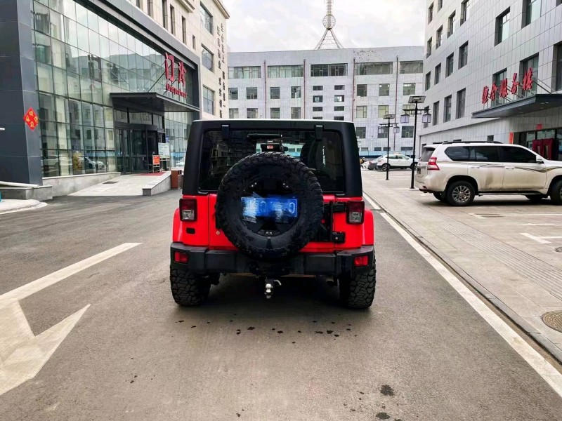 太原13年Jeep牧馬人9
