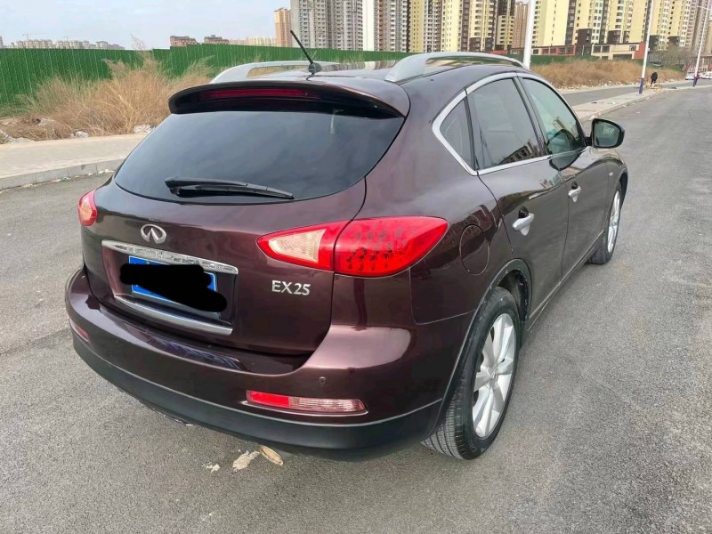 太原11年英菲尼迪EX258