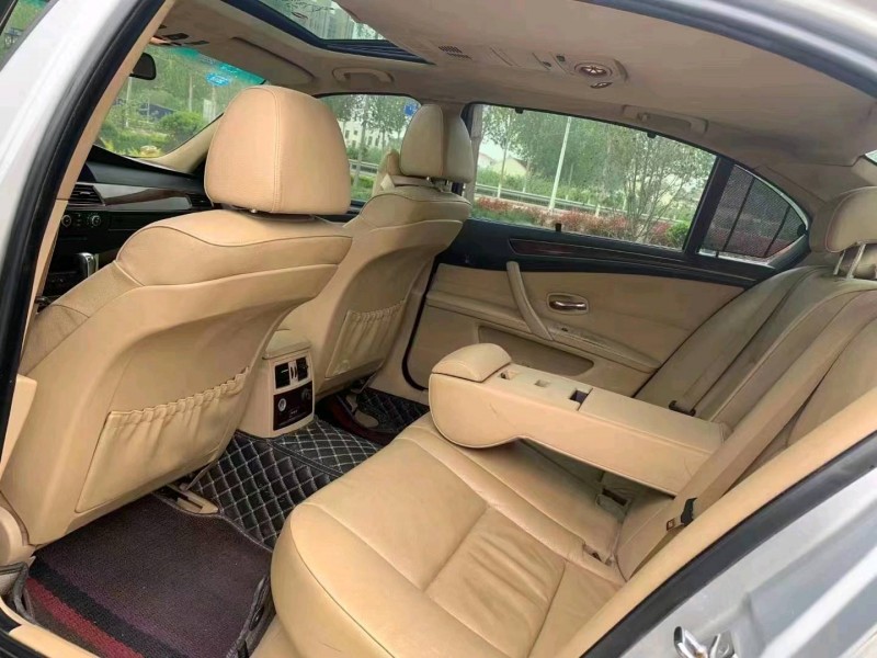 北京07年宝马5系2