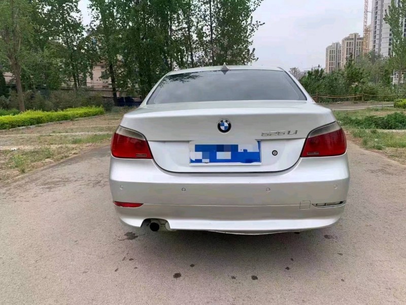 北京07年宝马5系5