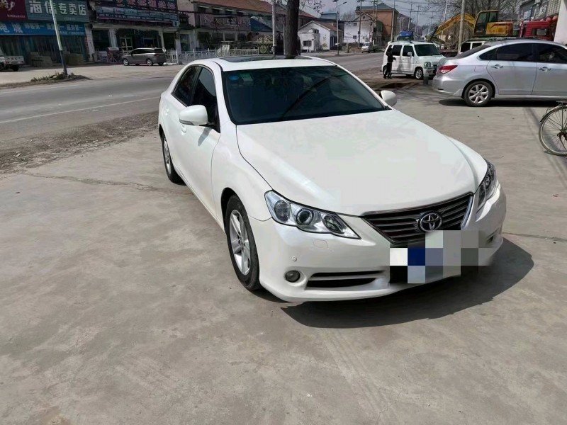 北京12年丰田锐志3