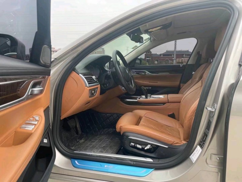 北京17年宝马7系5