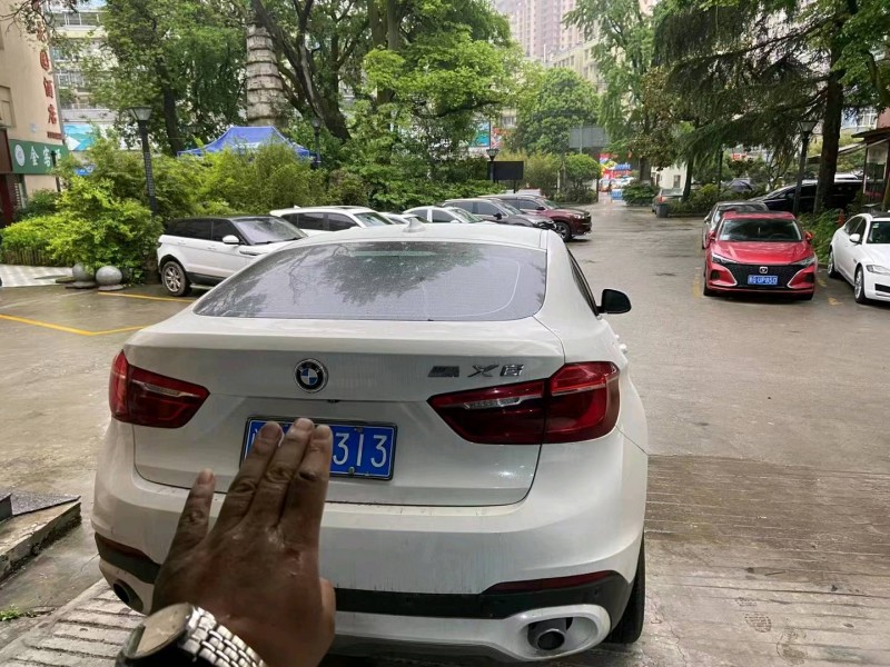 唐山16年寶馬X69