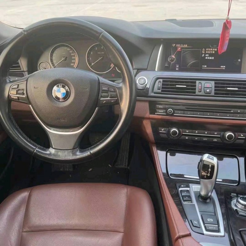 北京17年宝马5系3