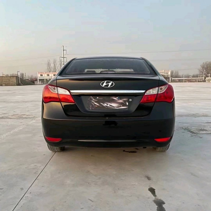 北京12年现代悦动3