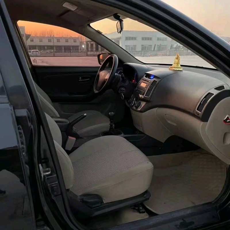 北京12年现代悦动6