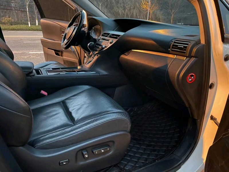 北京13年雷克萨斯RX8