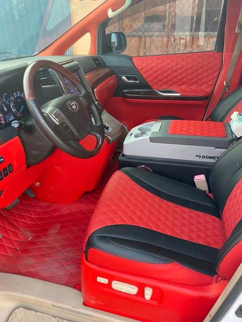 济宁14年丰田埃尔法4