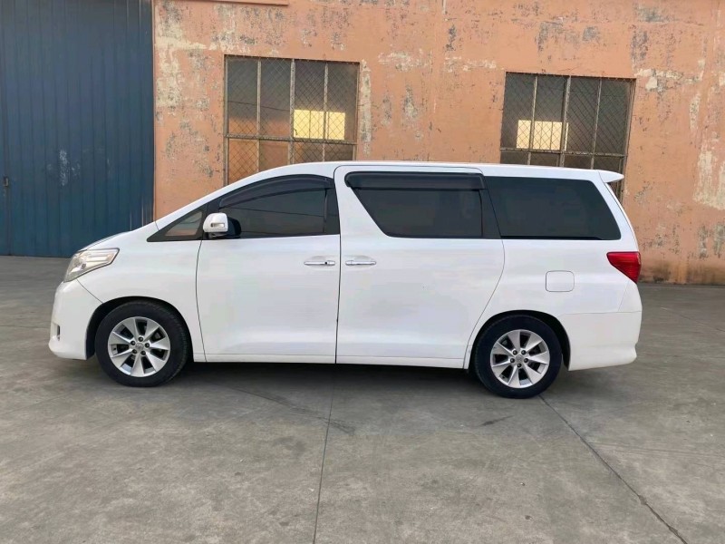 济宁14年丰田埃尔法9