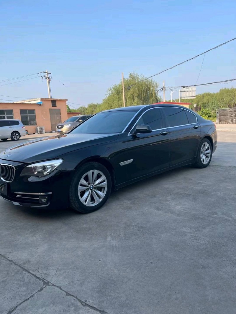 济宁11年宝马7系2