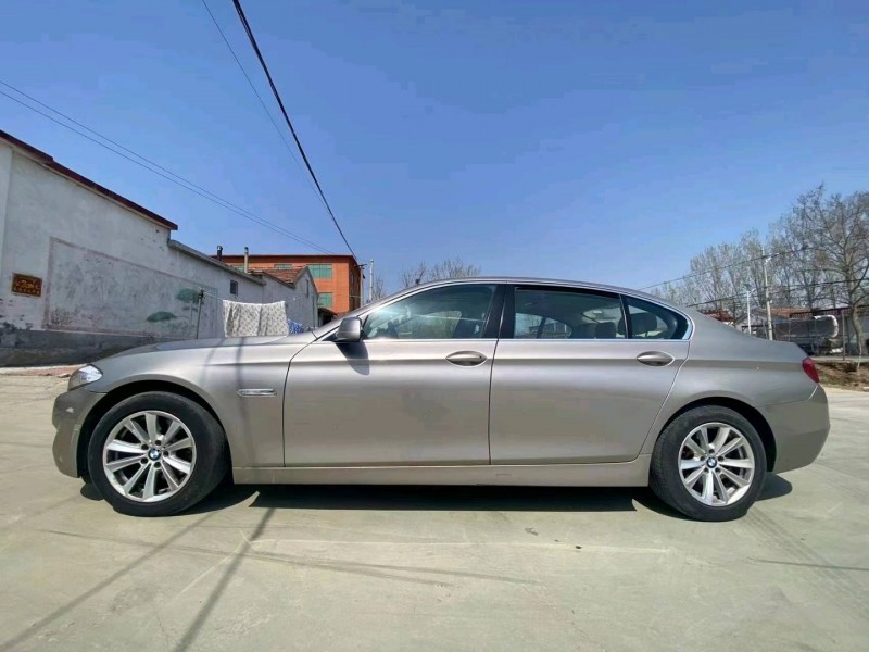 北京11年宝马5系3
