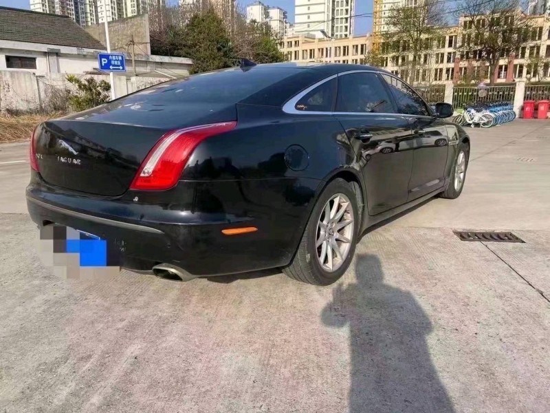 蘇州13年捷豹XJL8
