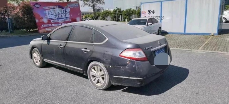 湖州12年日產天籟4