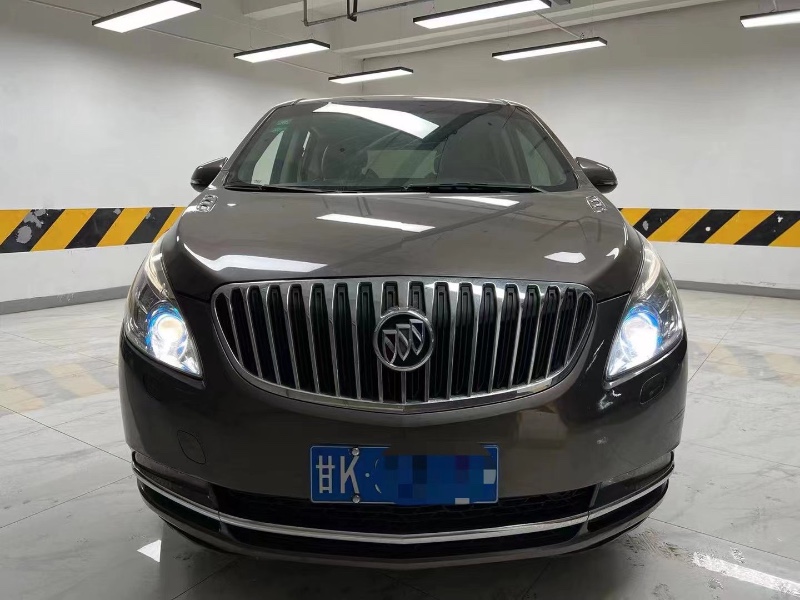 成都11年別克GL81
