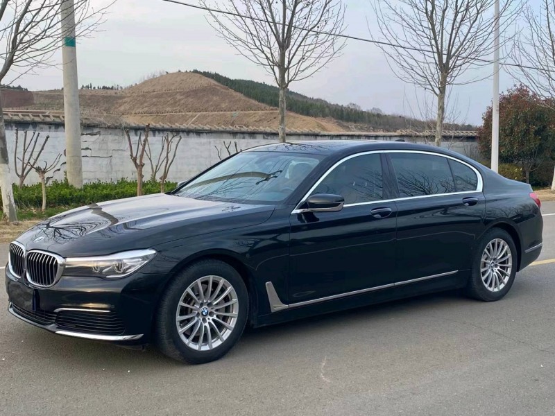 徐州17年宝马7系8