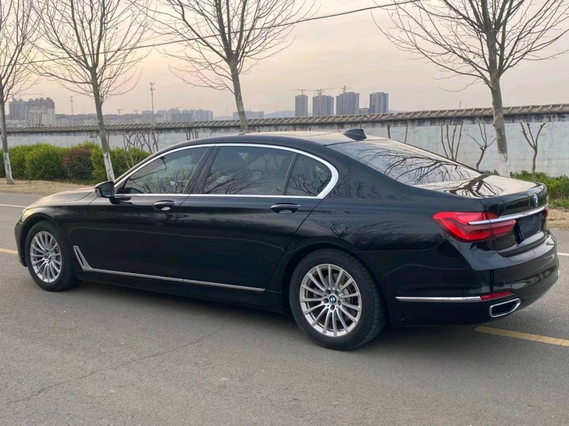 徐州17年宝马7系1