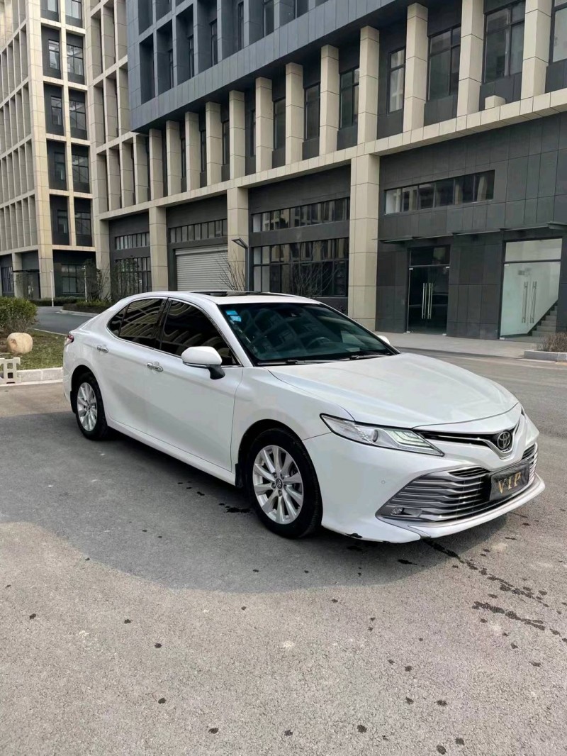 徐州18年丰田凯美瑞7