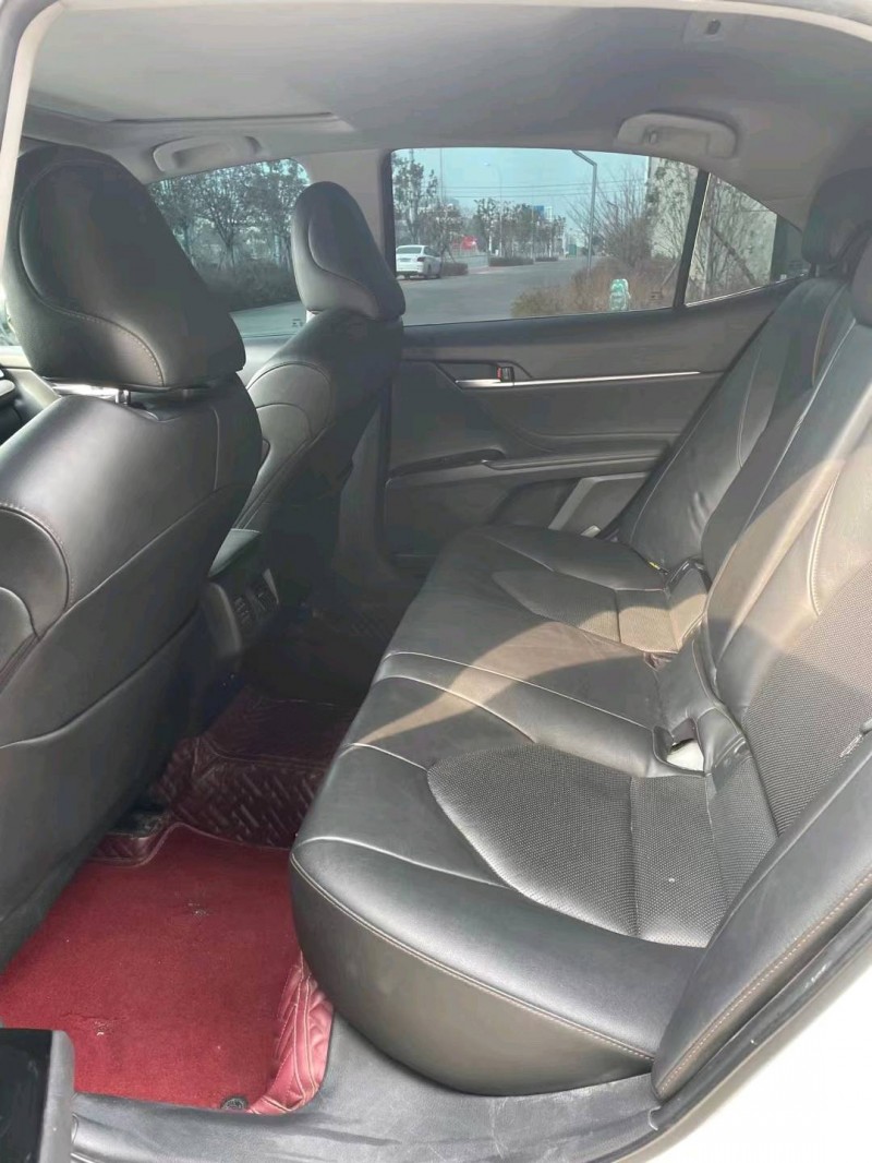 徐州18年丰田凯美瑞6