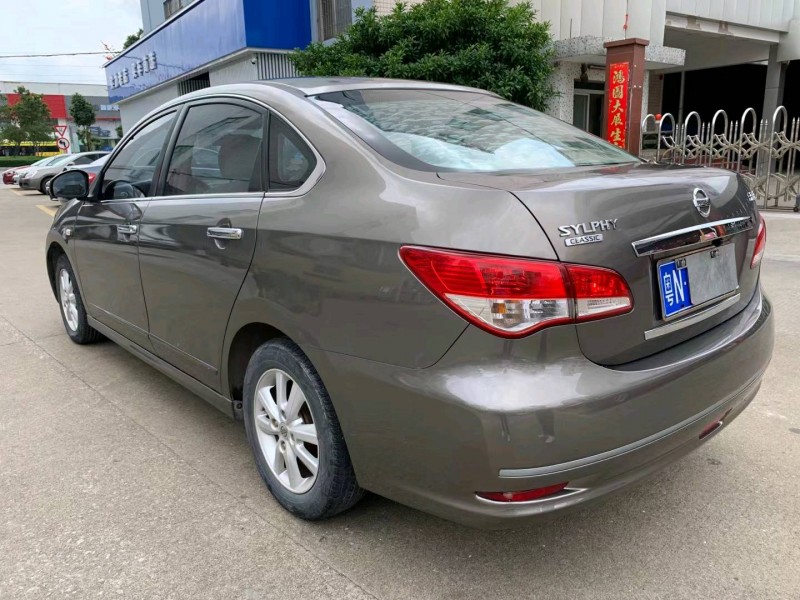 中山14年日產軒逸4
