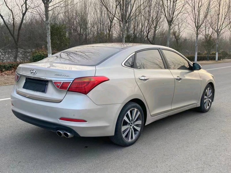 徐州16年现代名图9