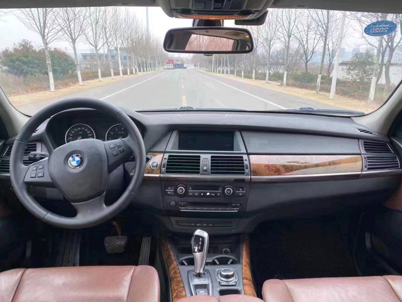 徐州12年宝马X56