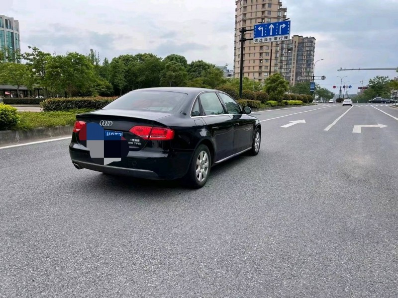 紹興12年奧迪A4L4