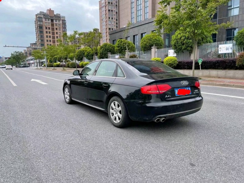 紹興12年奧迪A4L6
