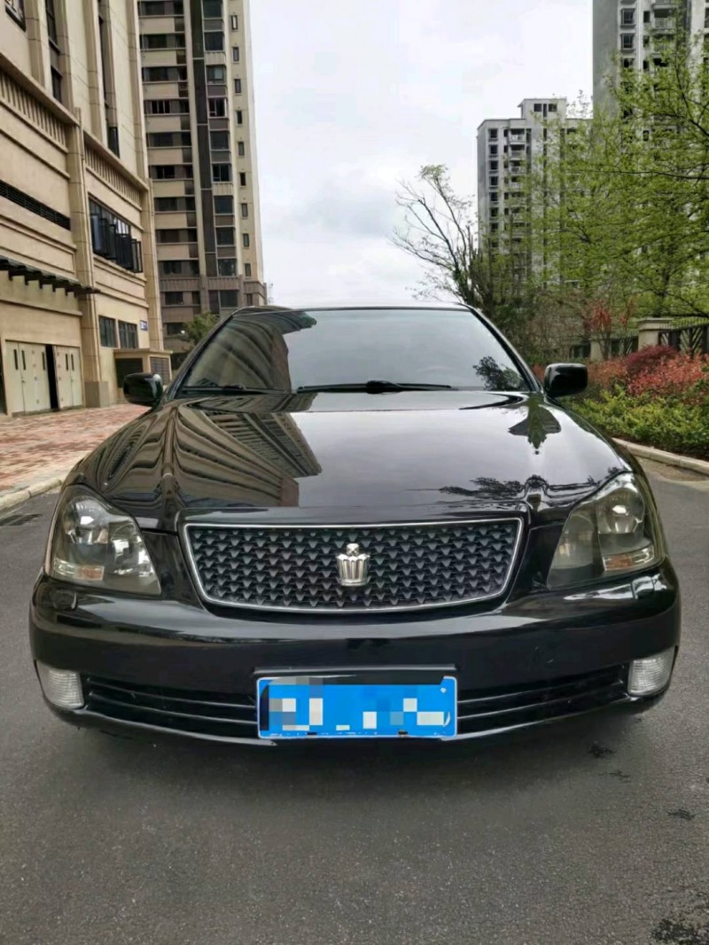 九江05年豐田皇冠1