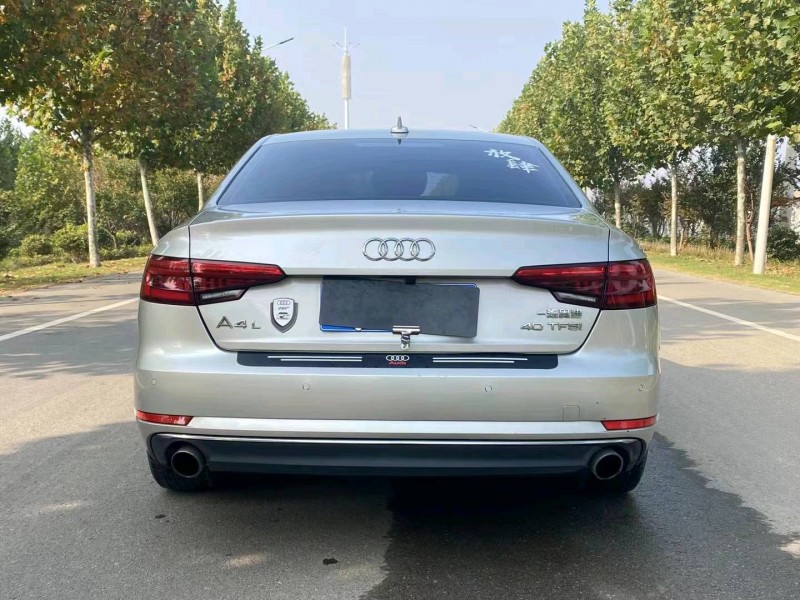 徐州17年奧迪A4L1