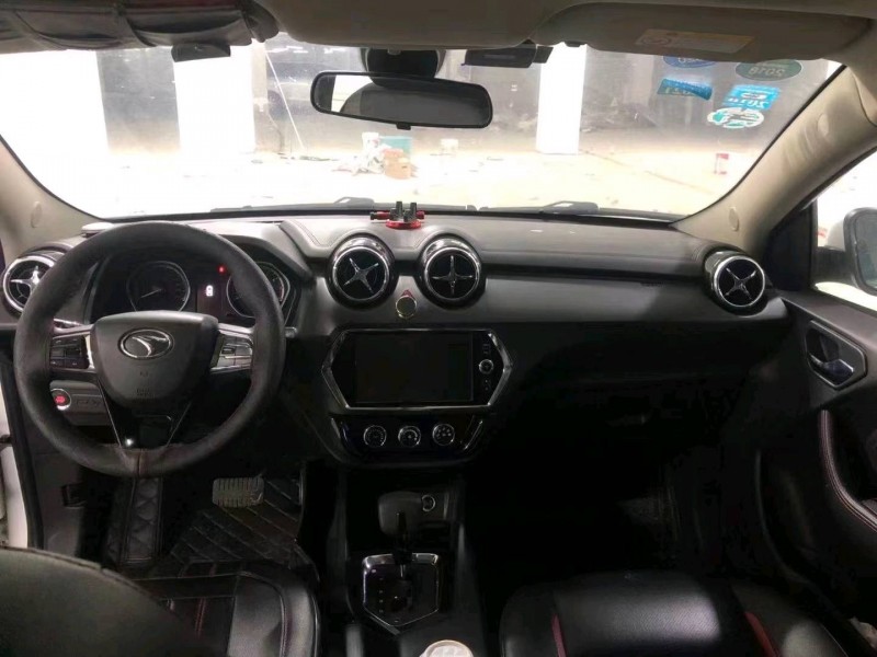杭州17年東南汽車DX35