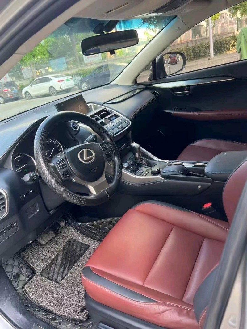 北京16年雷克萨斯NX8