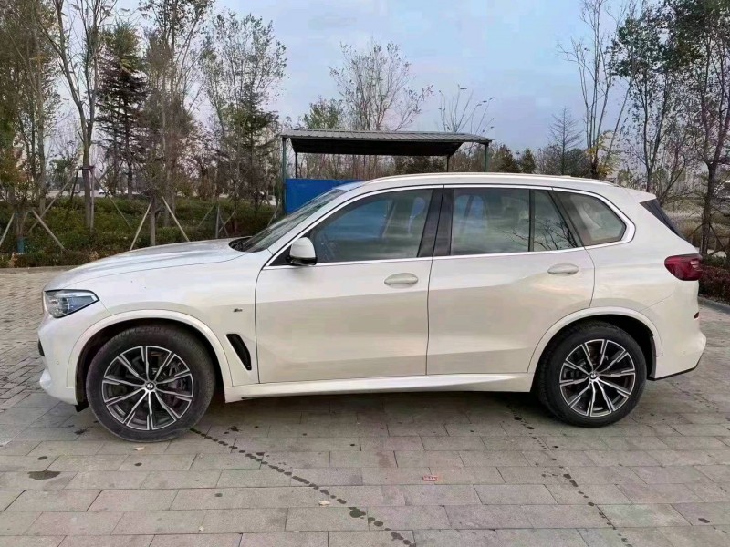 北京19年宝马X52