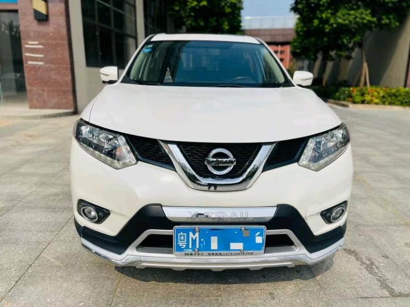 東莞17年日產奇駿1