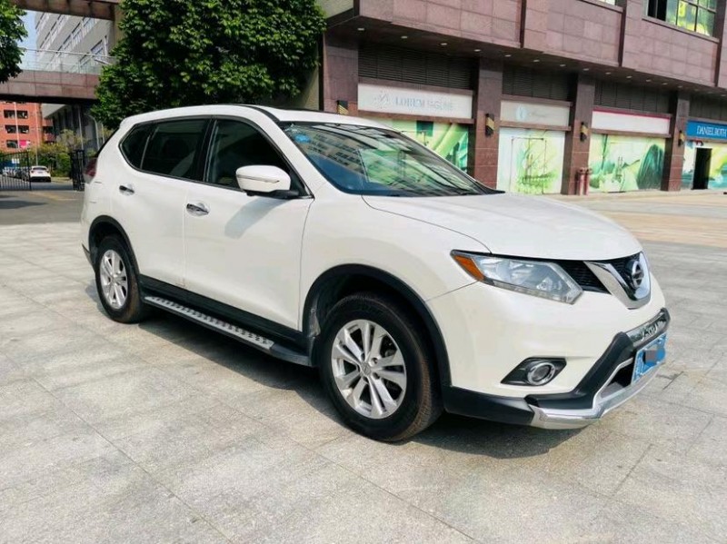 東莞17年日產奇駿3