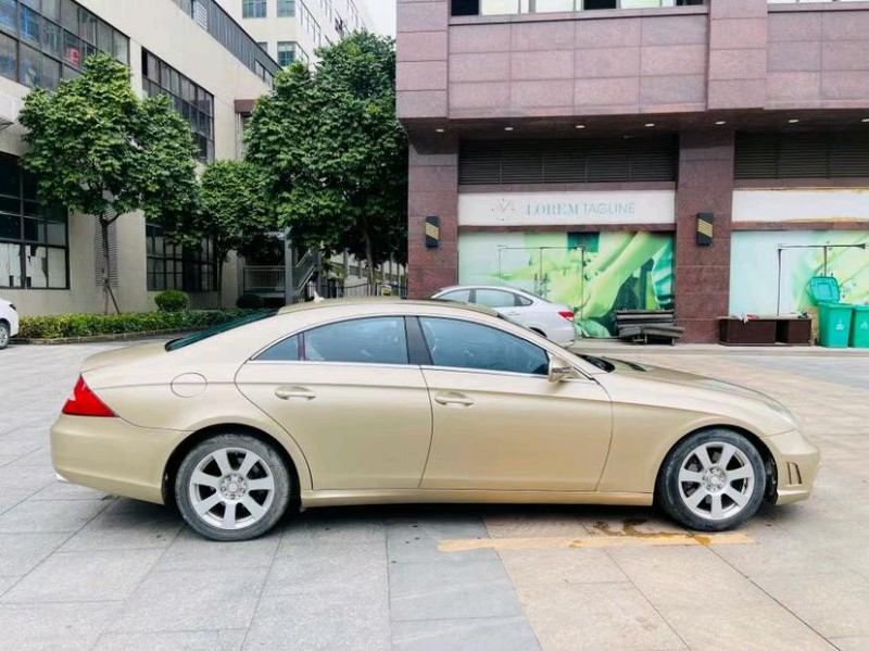 東莞11年奔馳CLS7
