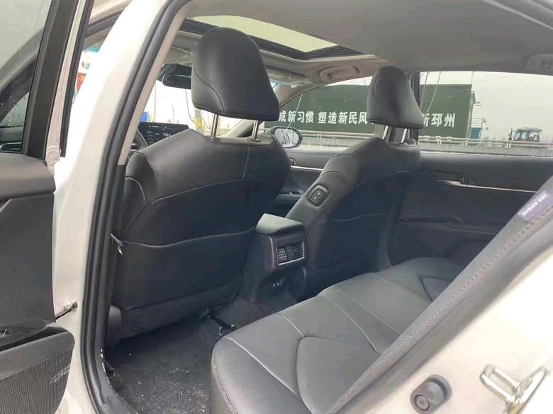 徐州21年丰田凯美瑞6
