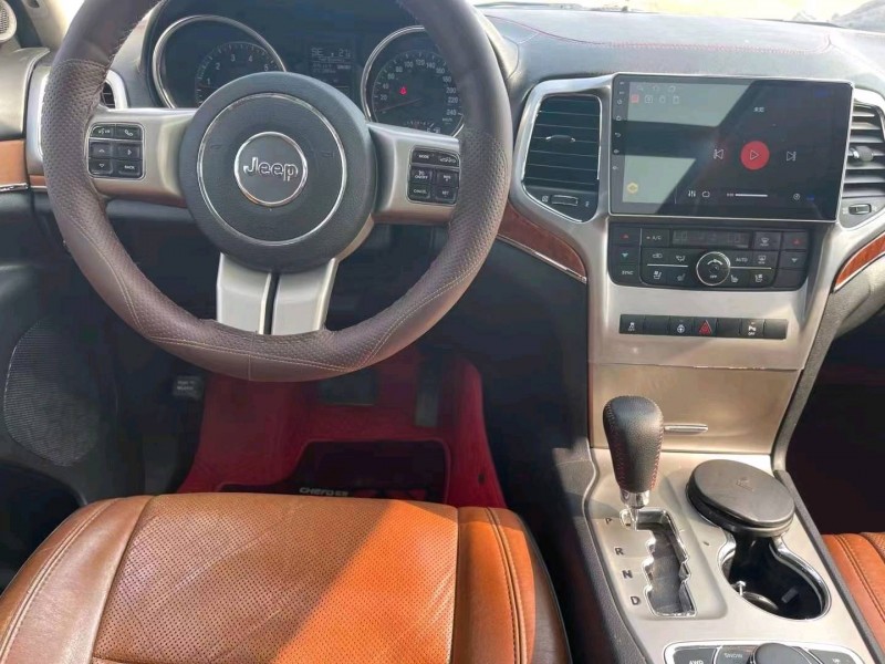 邢臺11年Jeep大切諾基1