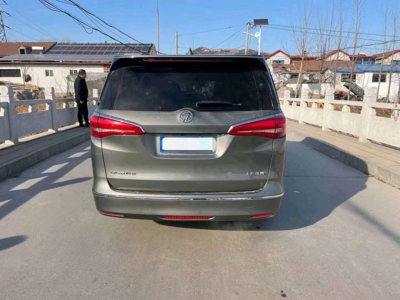 枣庄17年别克GL84