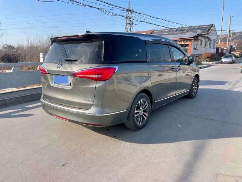 枣庄17年别克GL83