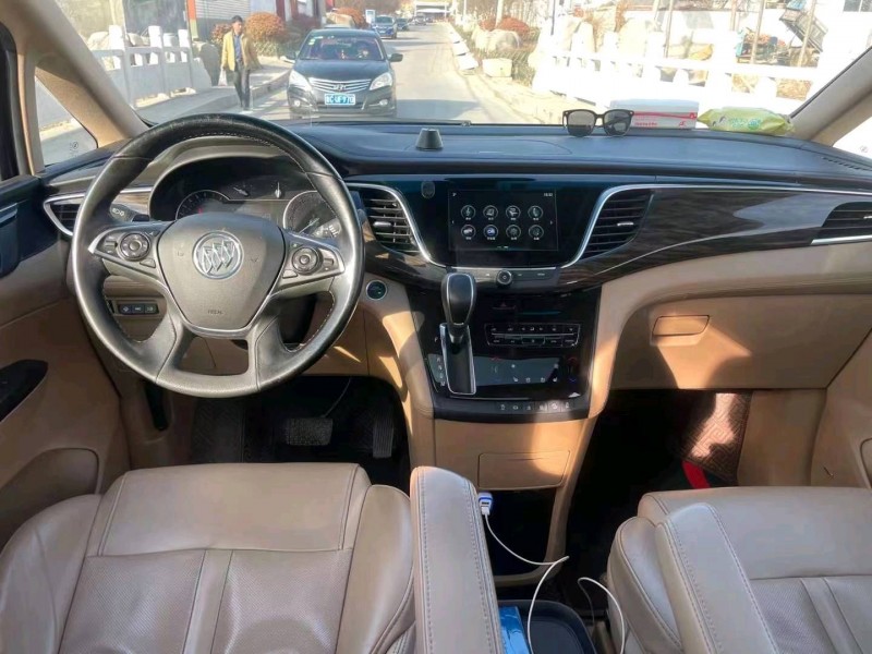 枣庄17年别克GL81