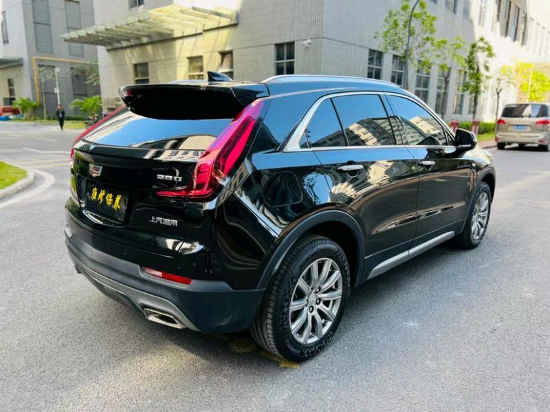東莞20年凱迪拉克XT48