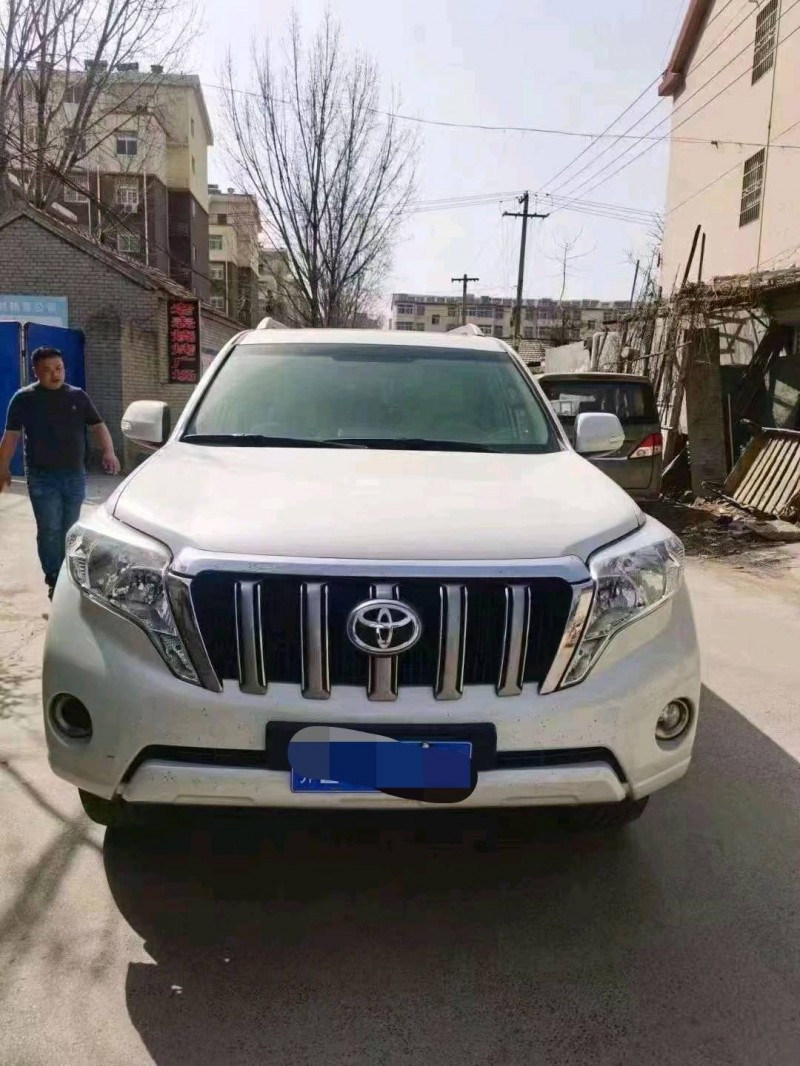 北京17年丰田普拉多1