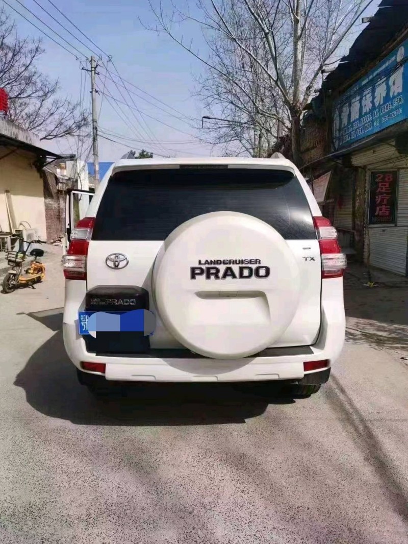 北京17年丰田普拉多4