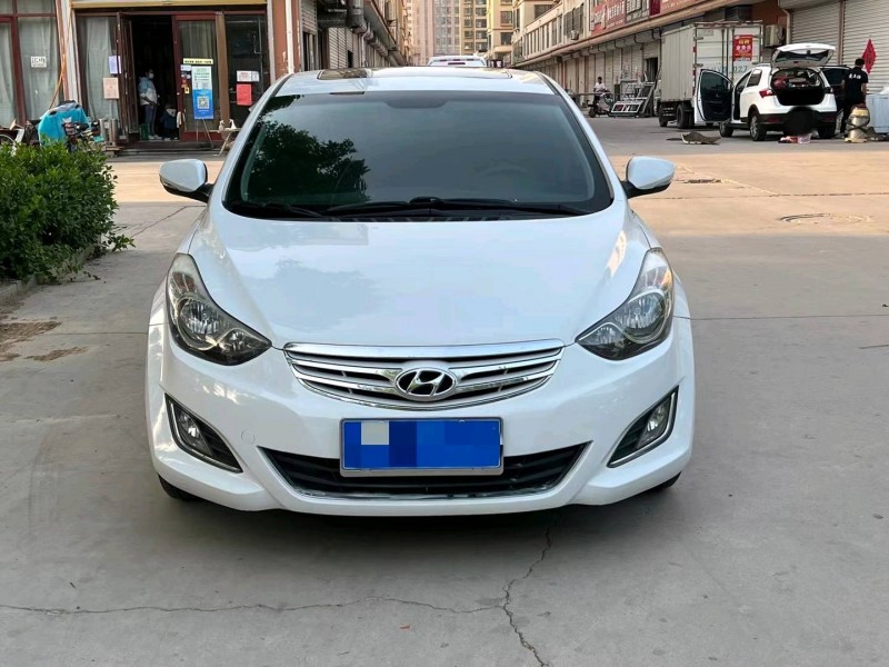 北京13年现代朗动1